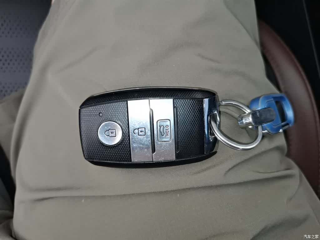 Kia GLS, 2019 9
