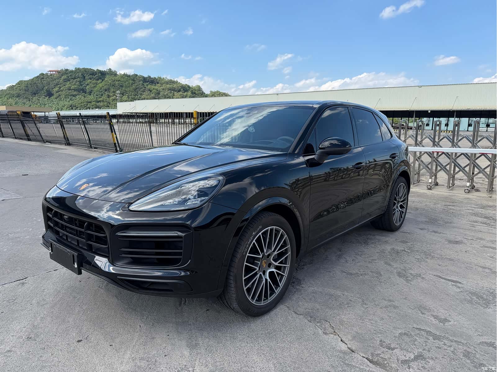Porsche Cayenne, 2023 1