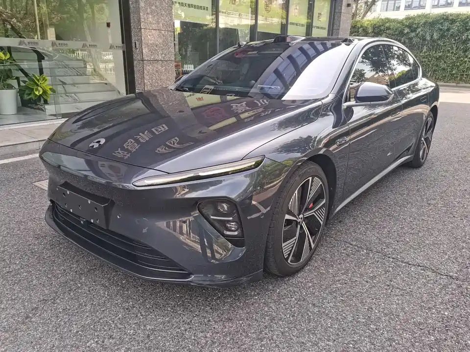 NIO ET7
