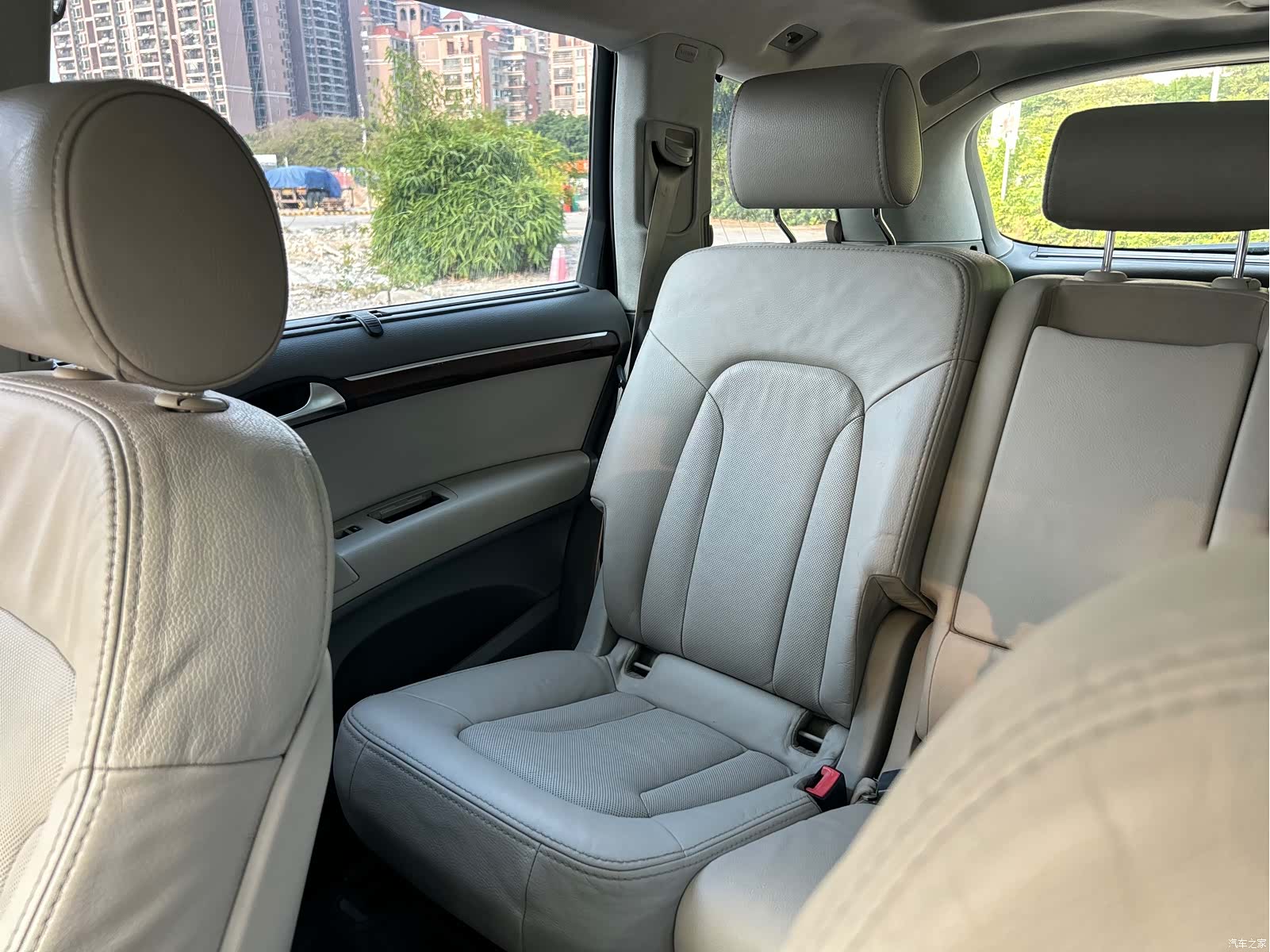 Audi Q7, 2011 42