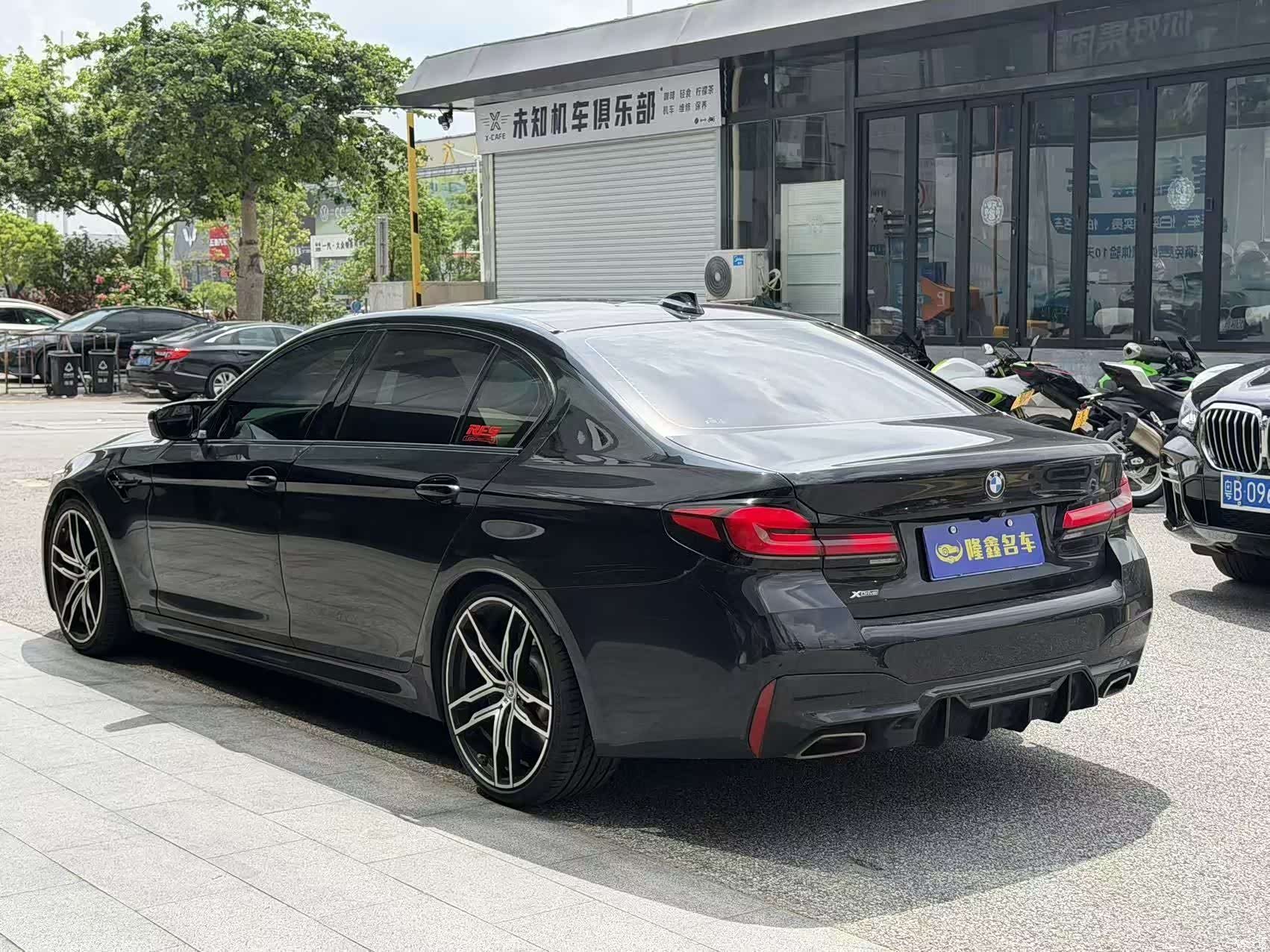 BMW 5 Series, 2022 9