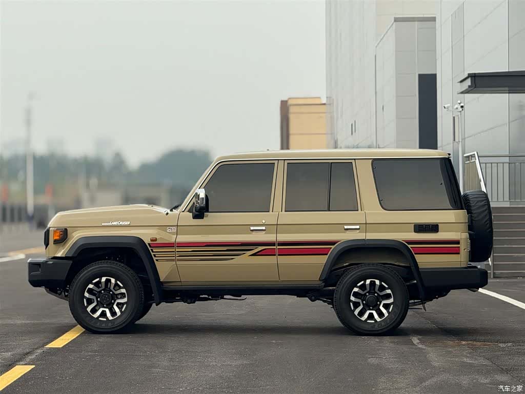 Toyota Land Cruiser, 2026 все фото