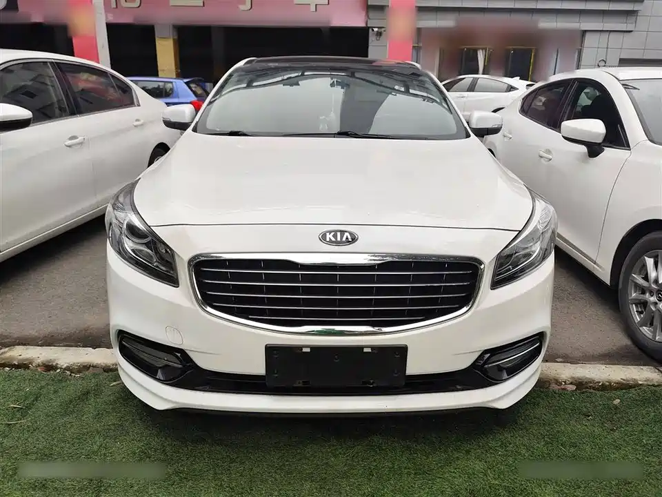 Kia K4