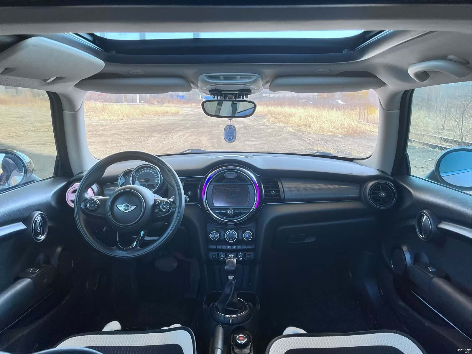 Mini ONE, 2015 4