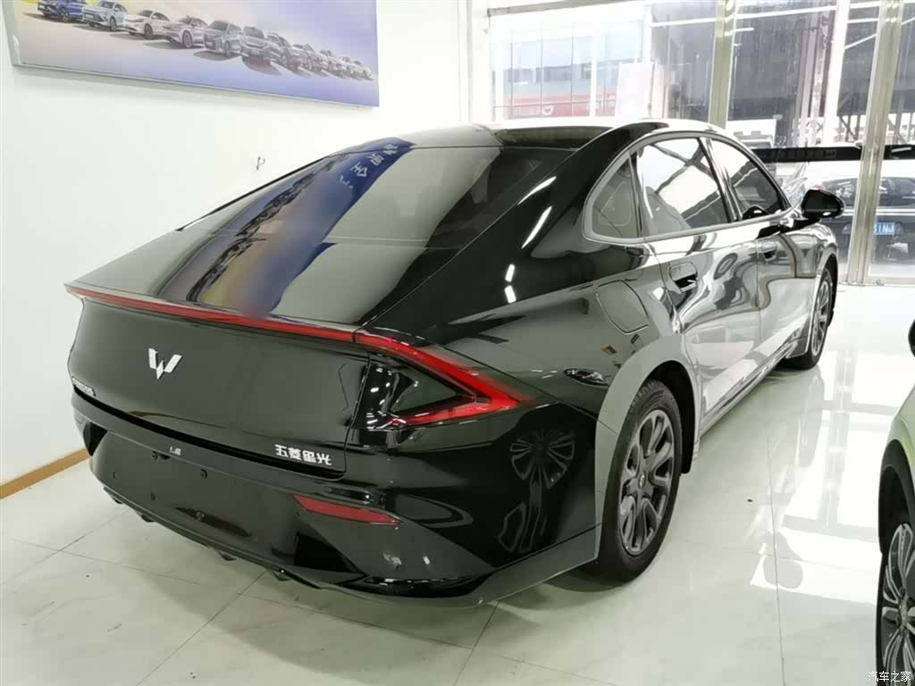 Wuling Starlight, 2025 7