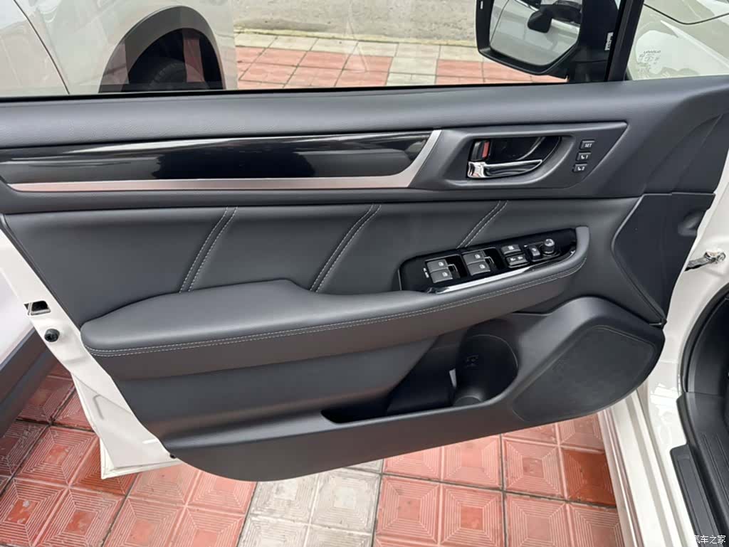 Subaru Legacy, 2017 21