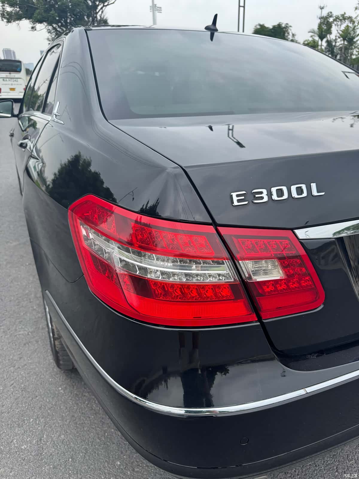 Mercedes-Benz E-Class, 2012 21
