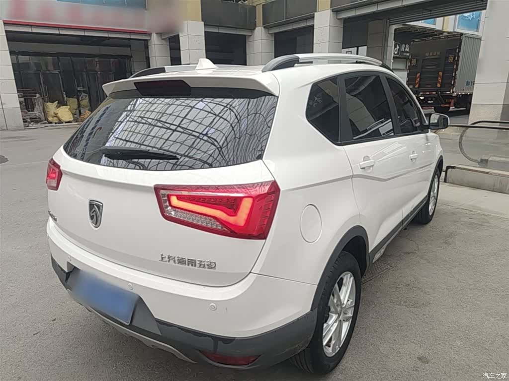 Wuling 560, 2017 все фото