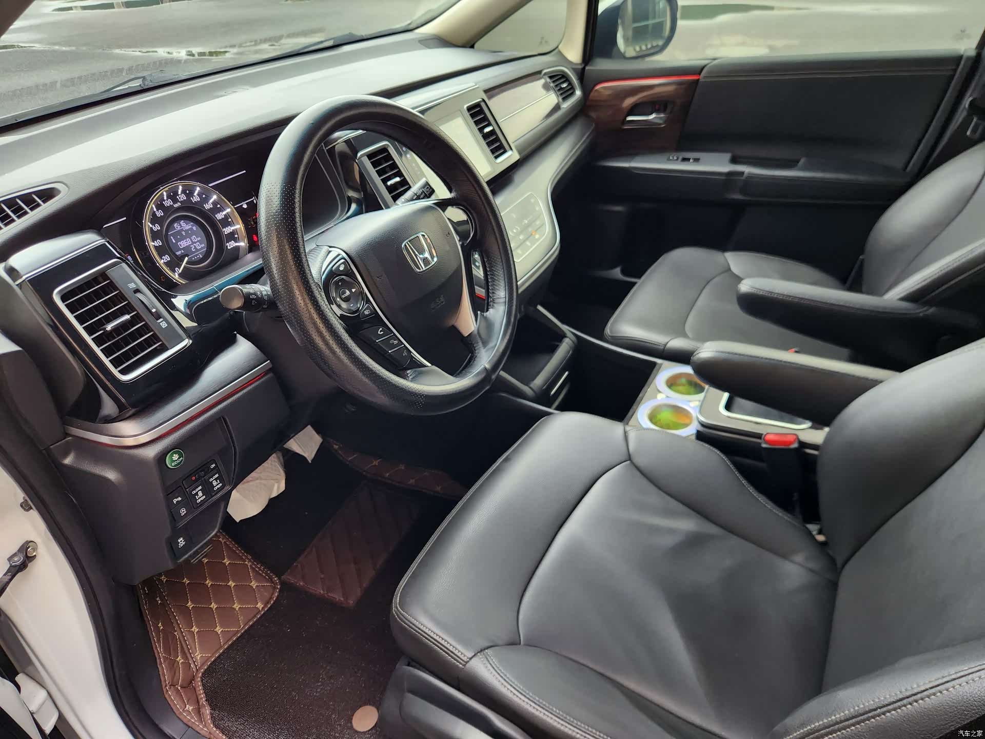 Honda Elysion, 2018 13