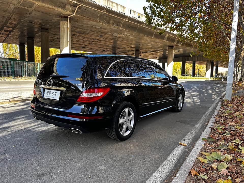 Mercedes-Benz R-class