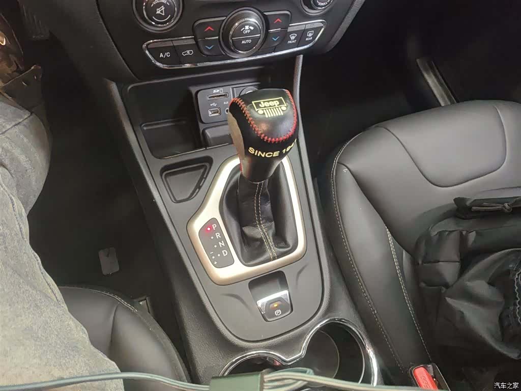 Jeep Cherokee, 2016 14