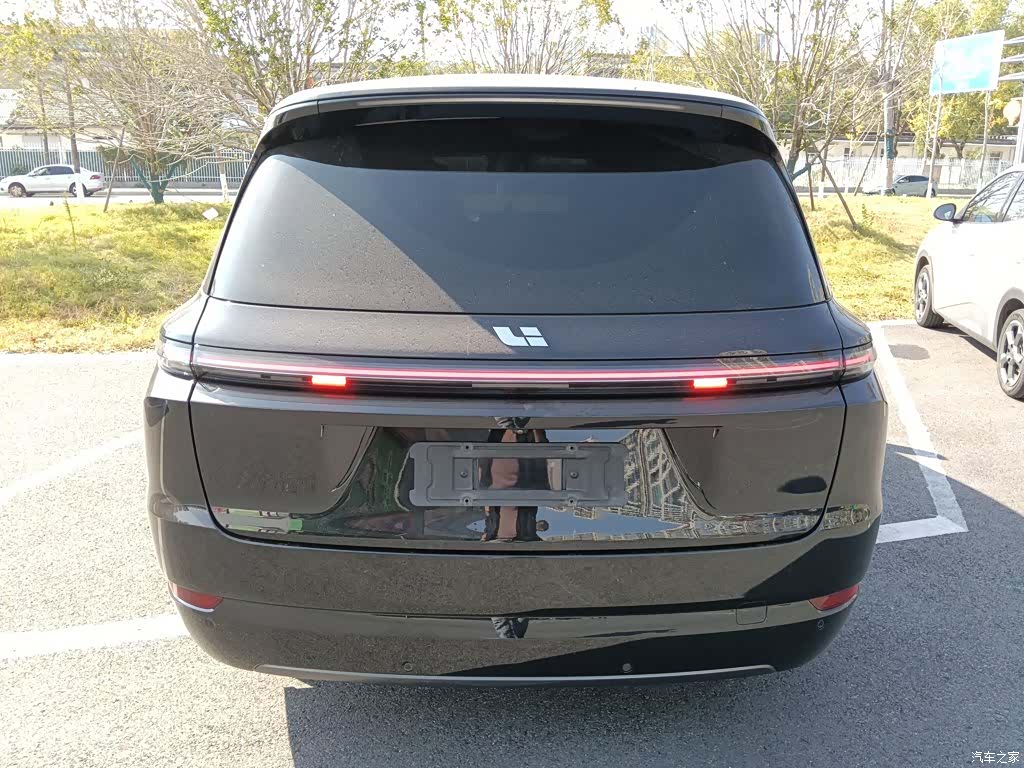 Li Auto L9, 2022 23