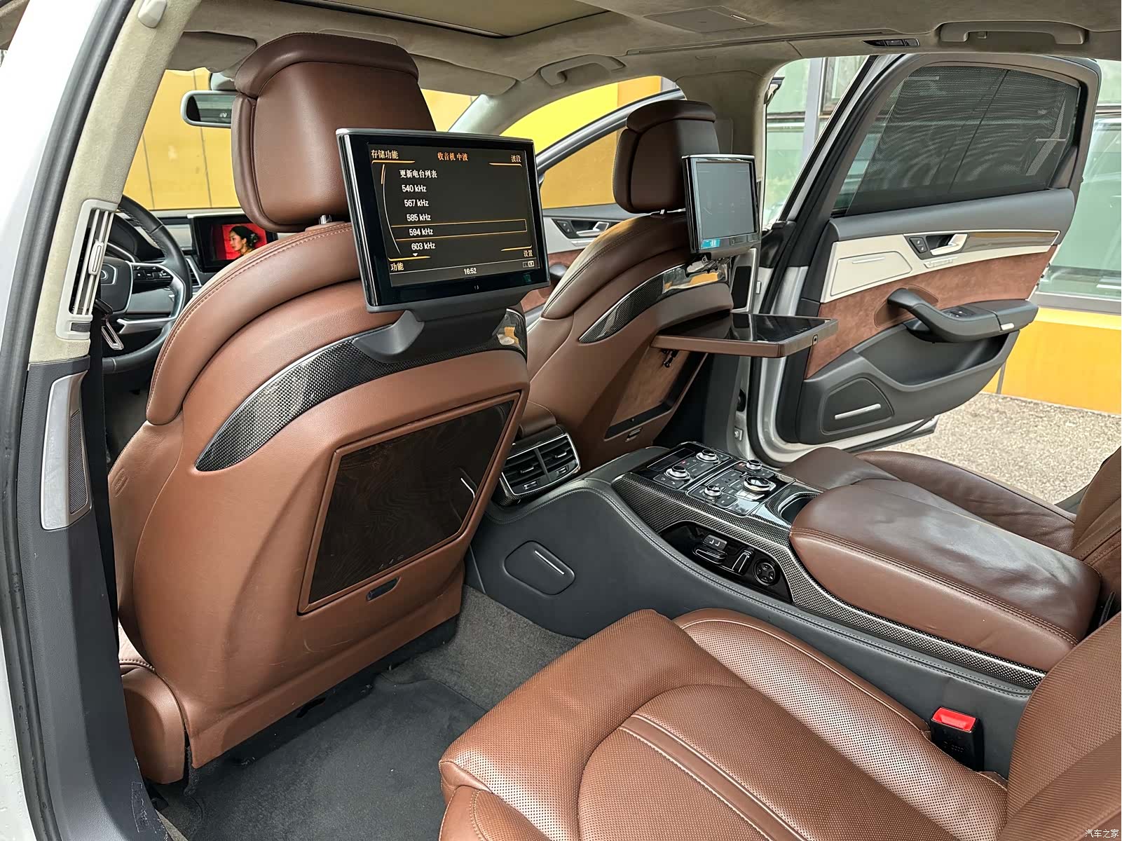 Audi A8L, 2011 7