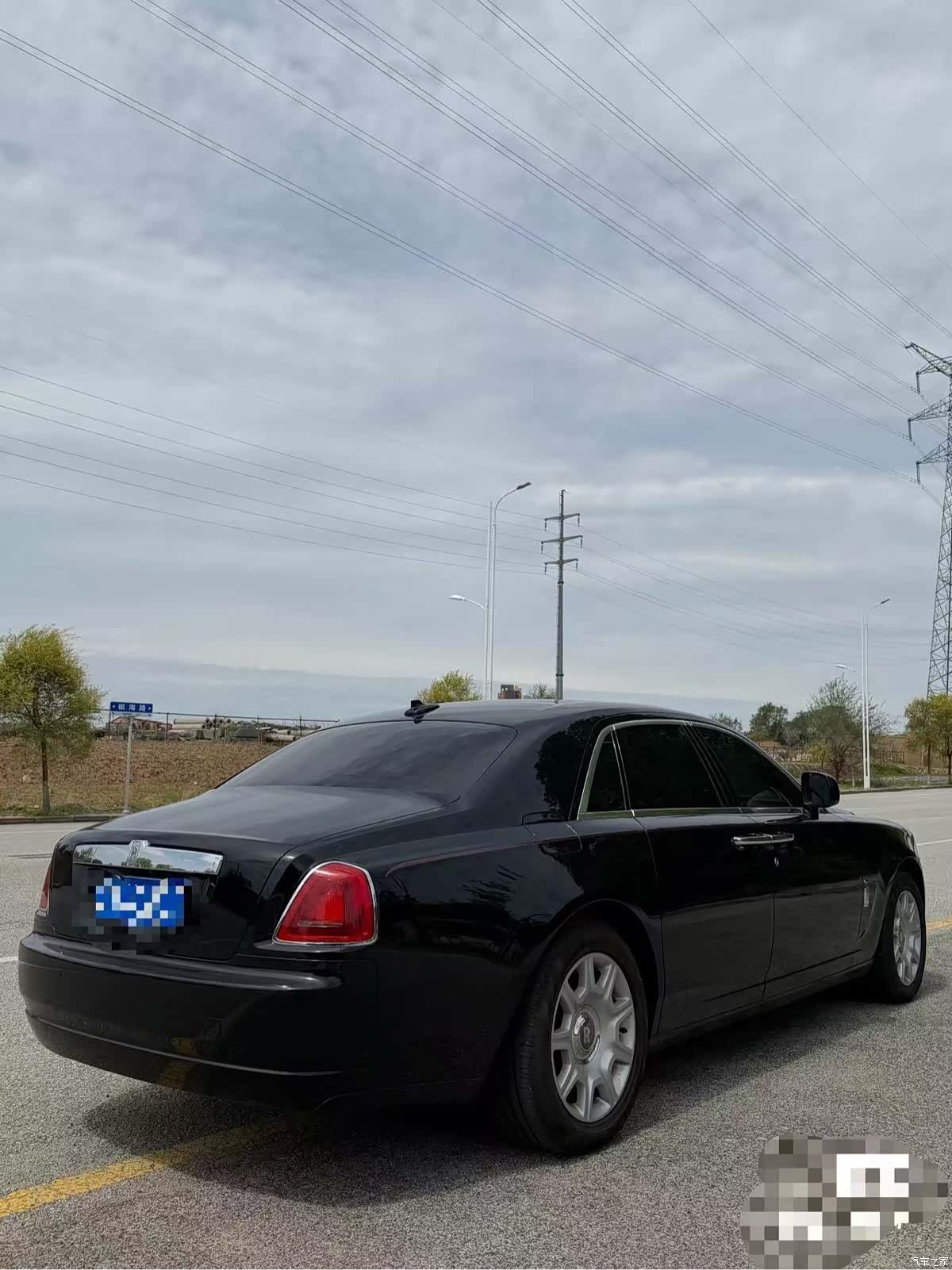 Rolls-Royce Ghost, 2012 все фото