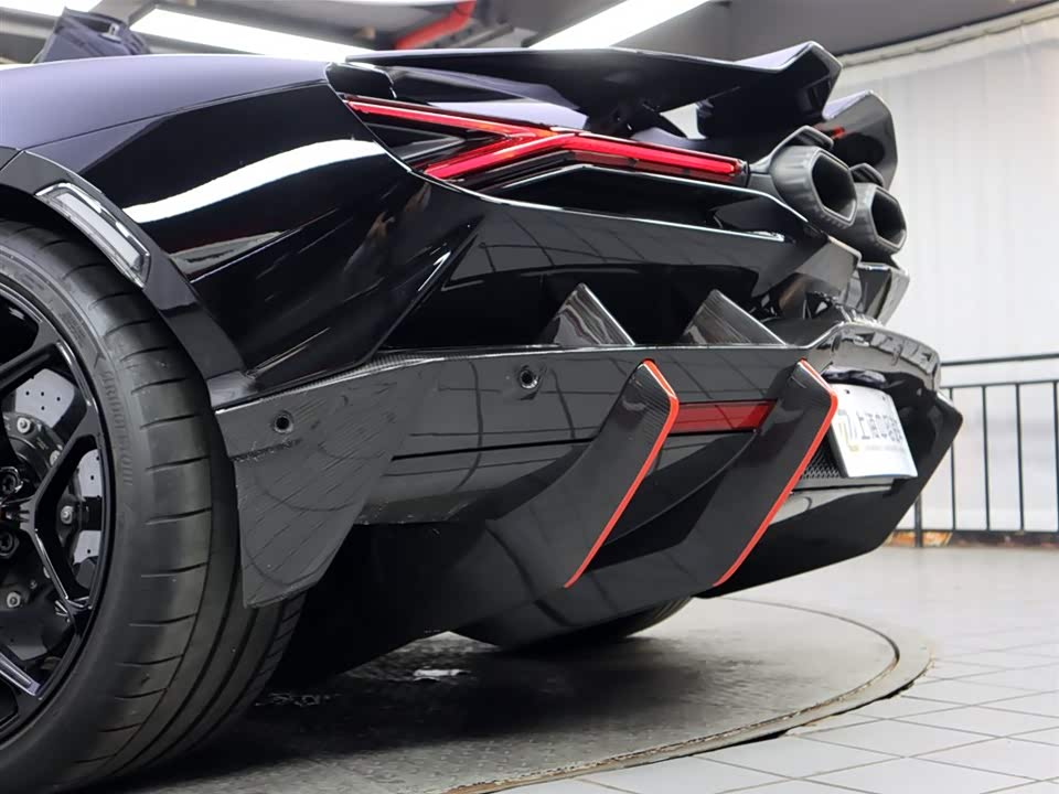 Lamborghini Revuelto Lamborghini Revuelto