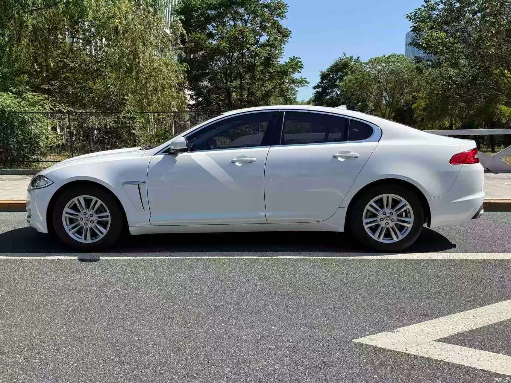 Jaguar XF, 2015 все фото