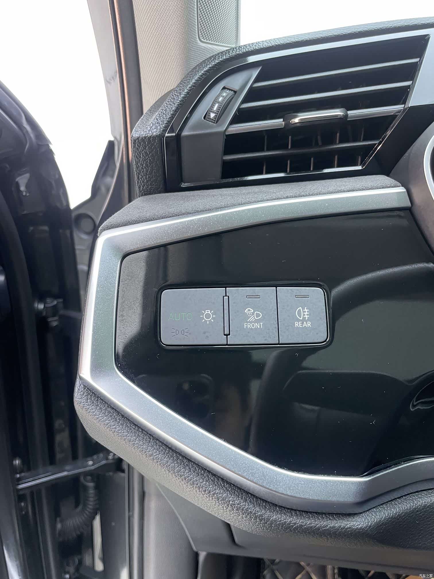 Audi Q3, 2022 14