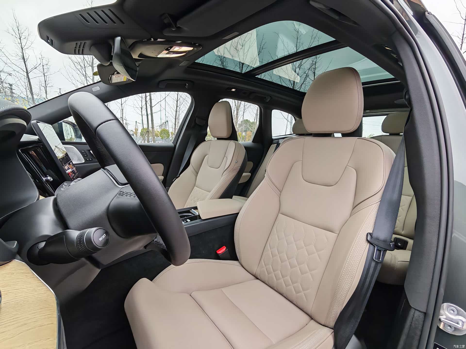 Volvo XC60, 2025 36