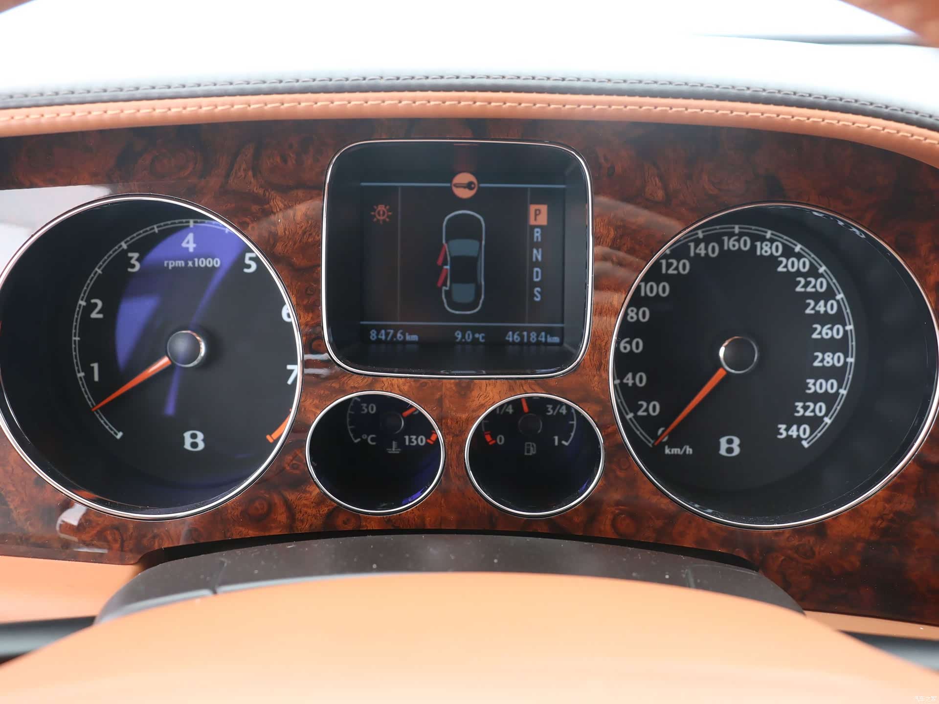 Bentley Flying Spur, 2011 13