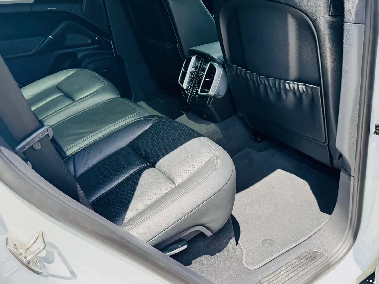 Porsche Cayenne, 2016 23