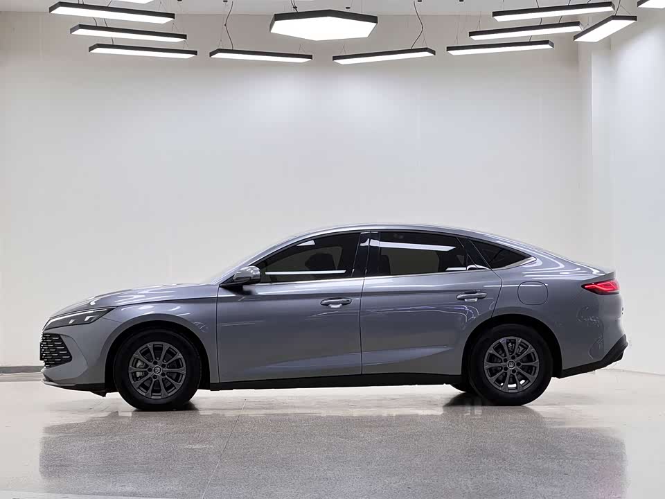 BYD Qin L