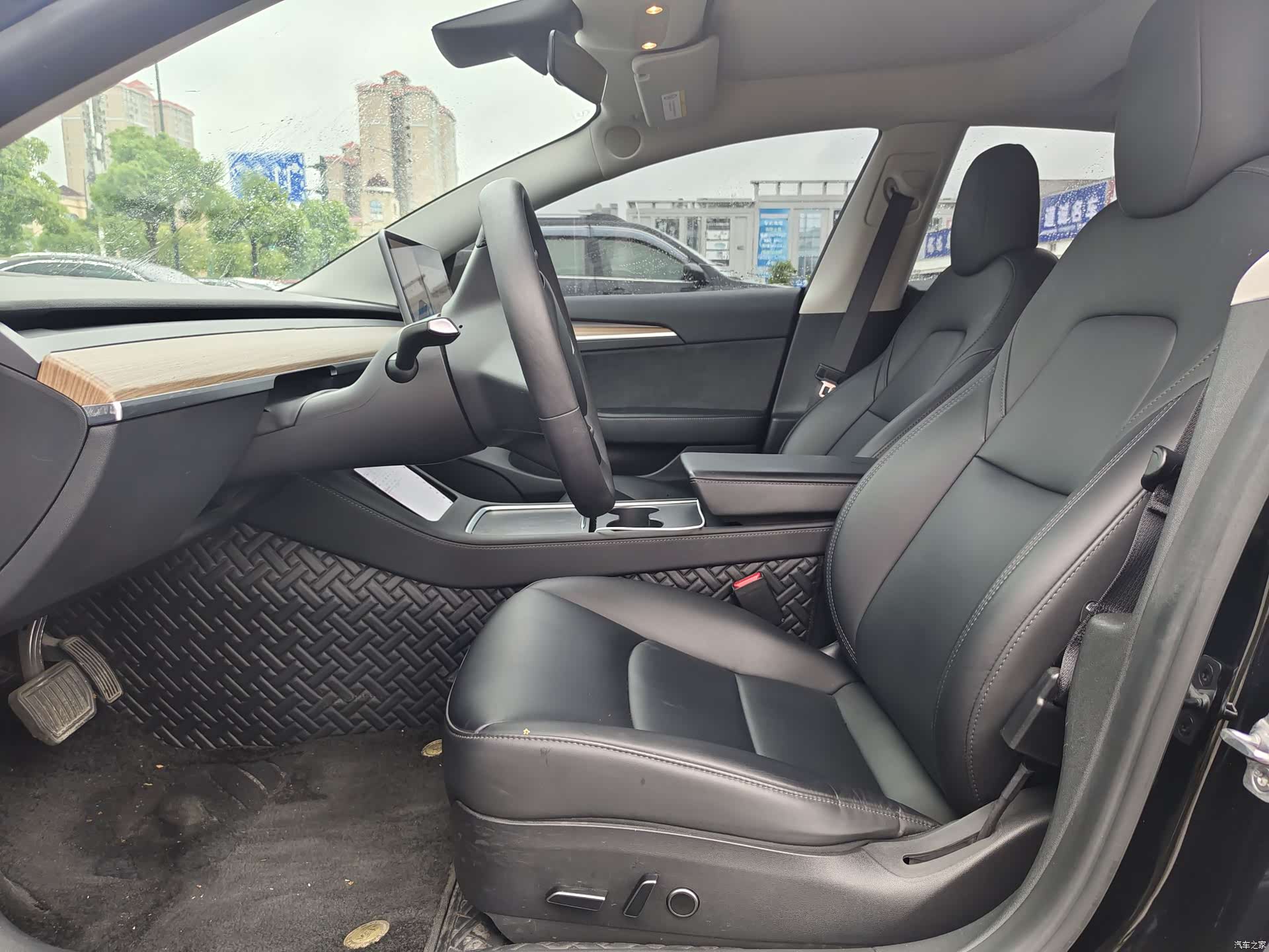 Tesla Model 3, 2023 10
