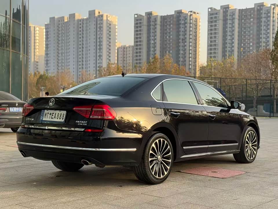 Volkswagen Passat