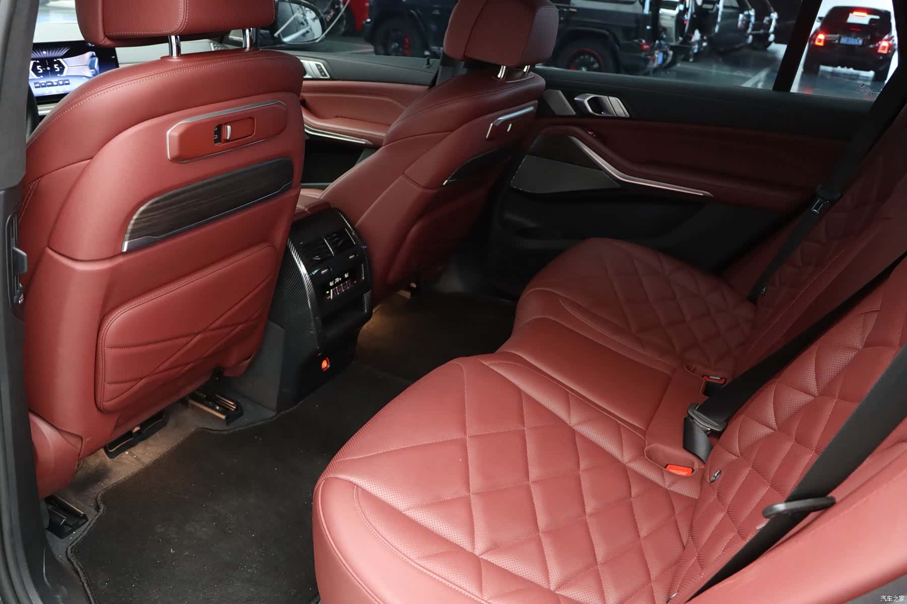 BMW X5, 2025 11