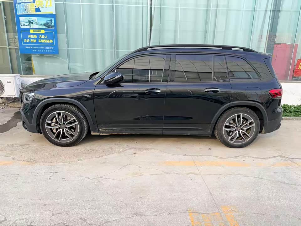 Mercedes-Benz GLB AMG