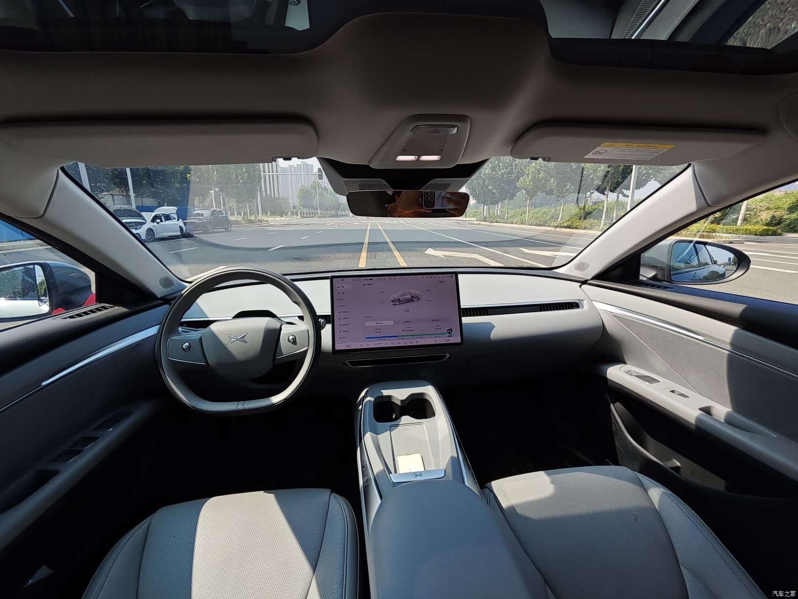 Xpeng Mona M03, 2024 10