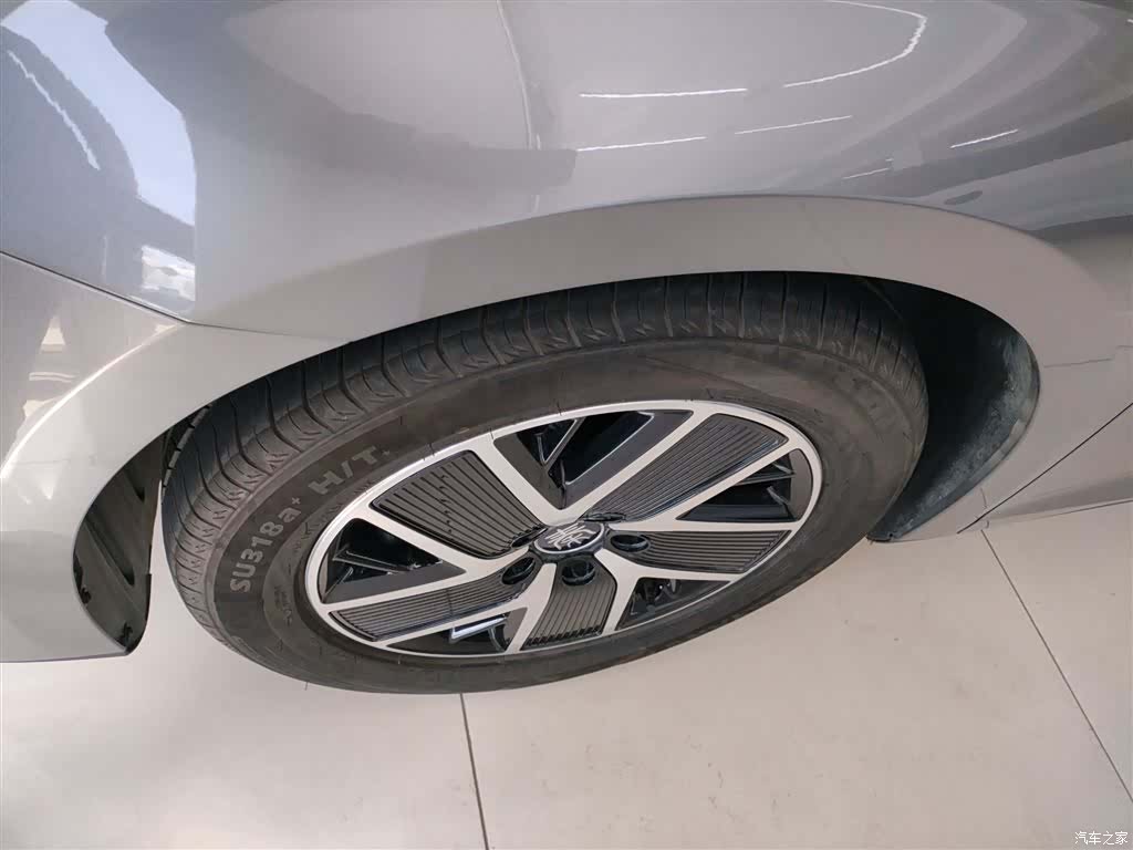 BYD Qin, 2025 23
