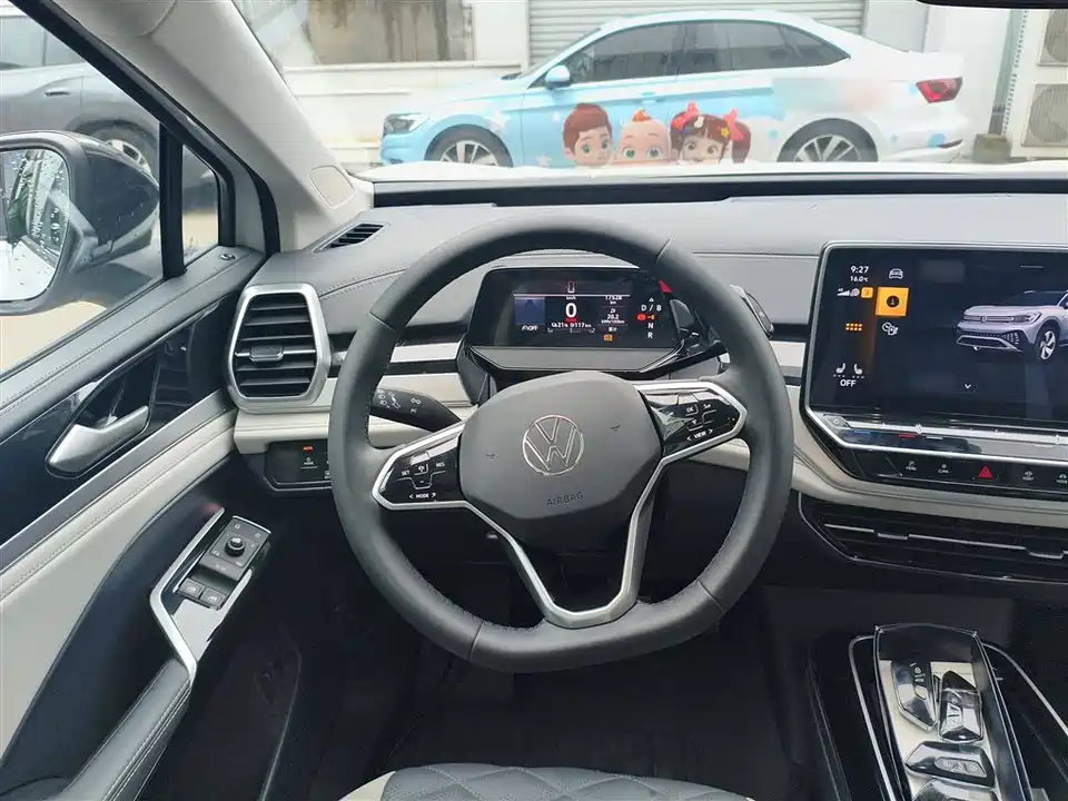 Volkswagen ID.6 CROZZ