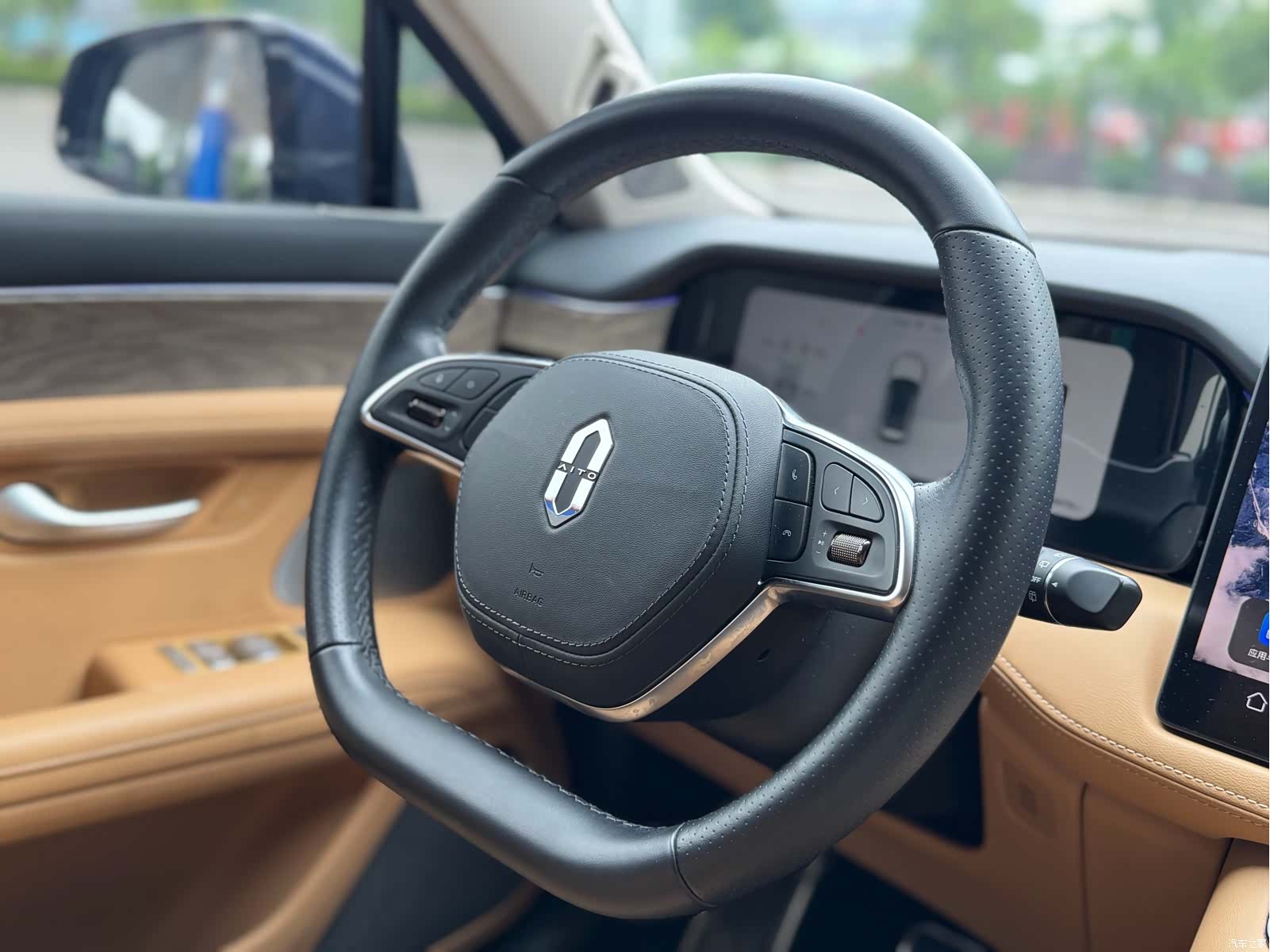 AITO M5, 2023 все фото