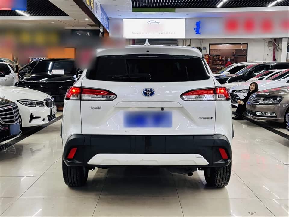 Toyota Corolla Sharp amplifier