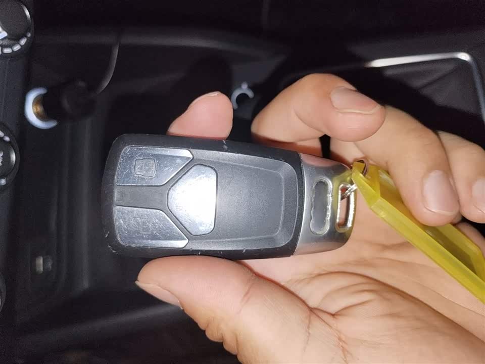 Audi Q2L Audi Q2L