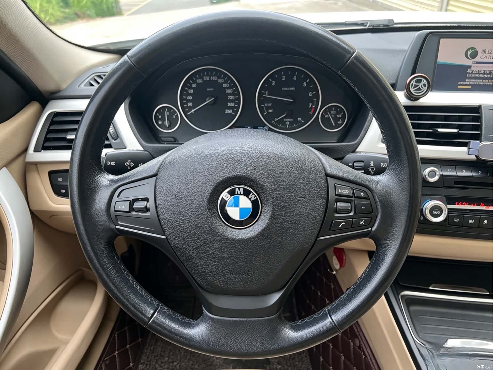 BMW 3 Series, 2013 9