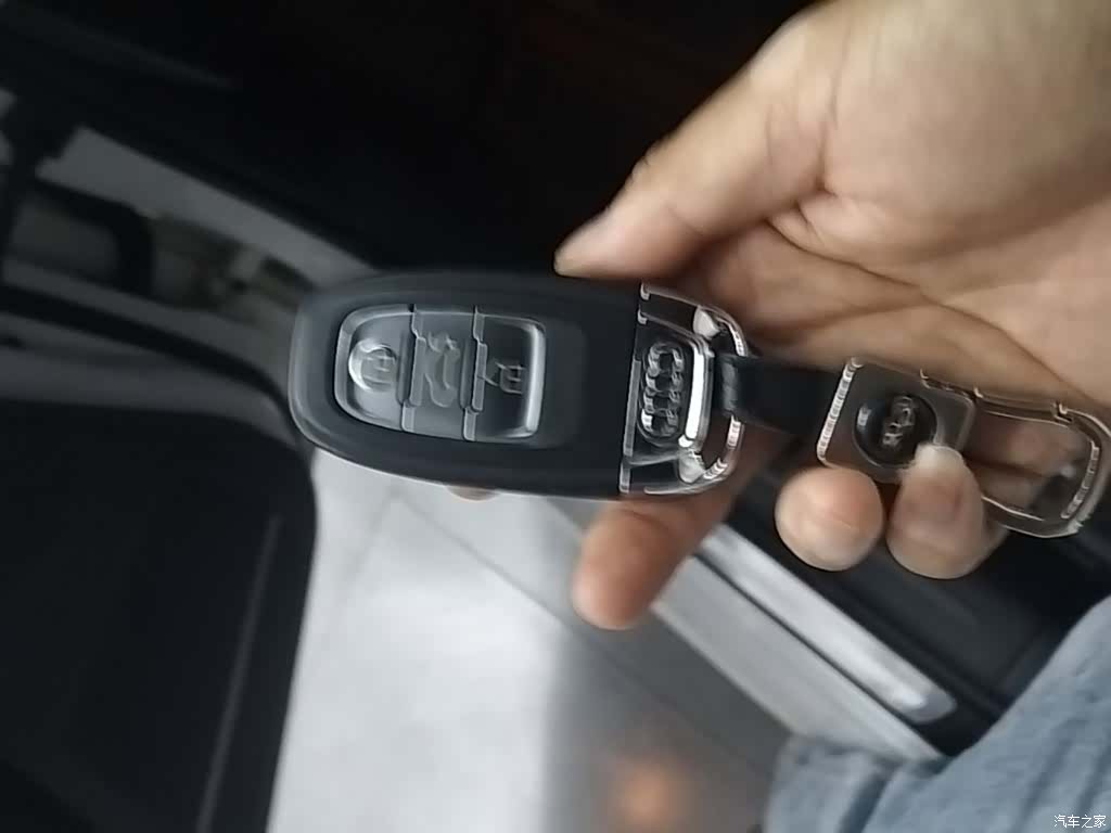Audi A4L, 2014 17