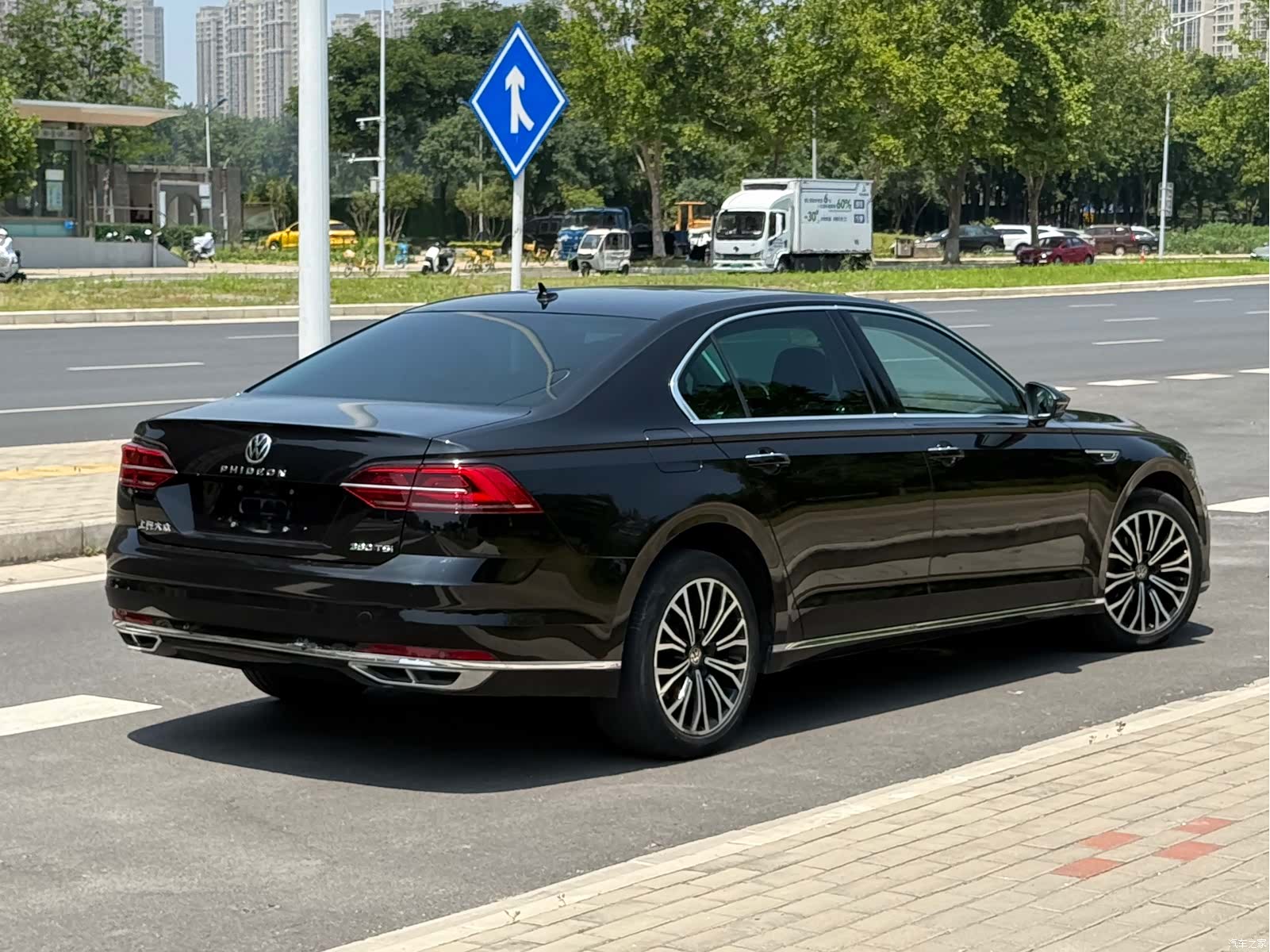 Volkswagen Phideon, 2021 все фото