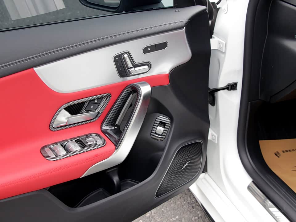 Mercedes-Benz CLA AMG