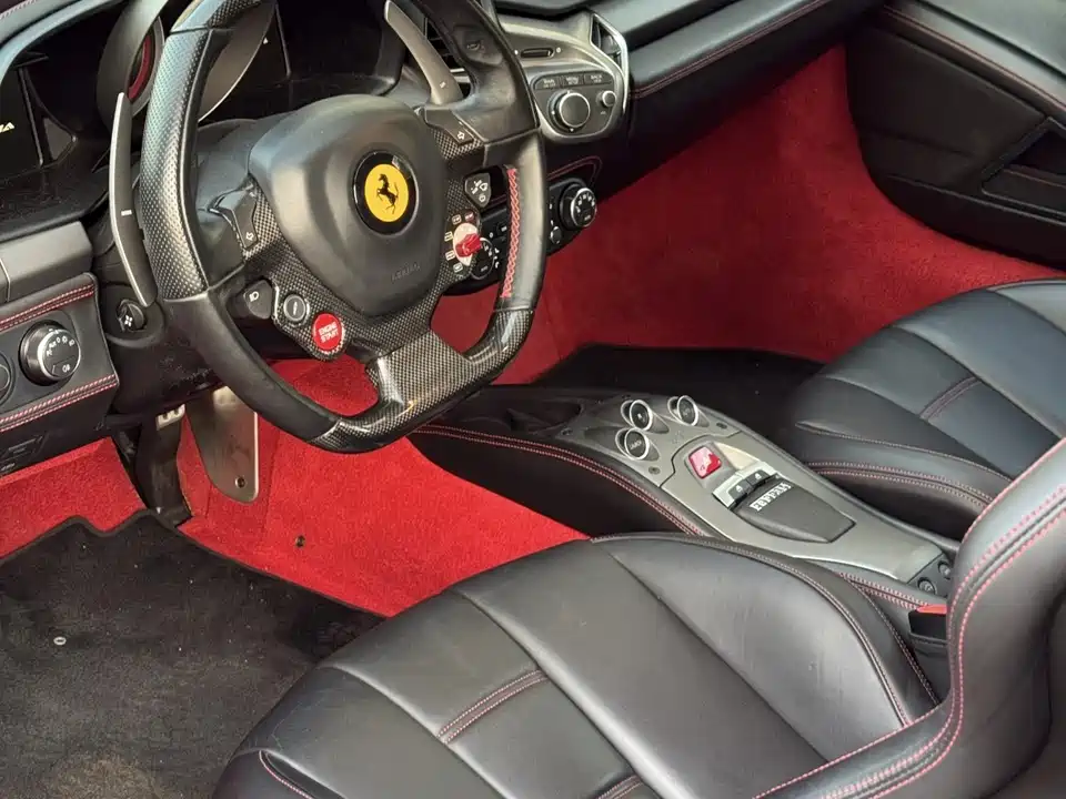 Ferrari 458