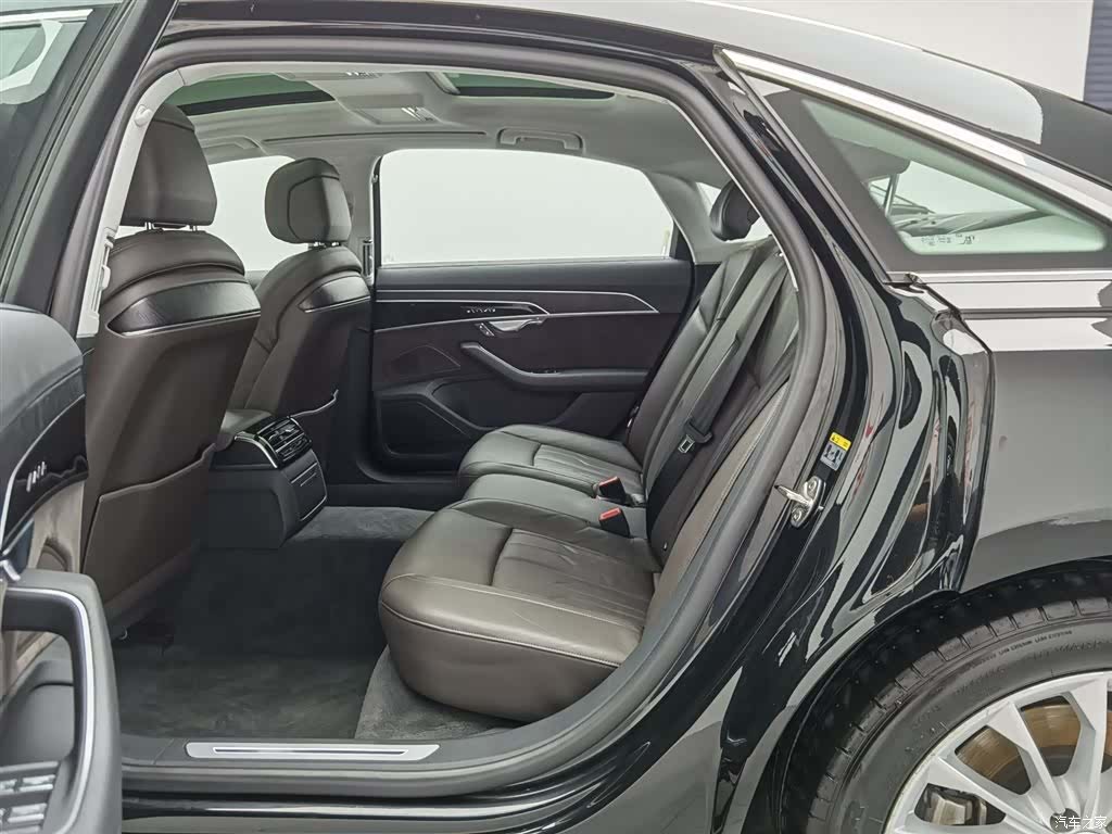 Audi A8L, 2019 15