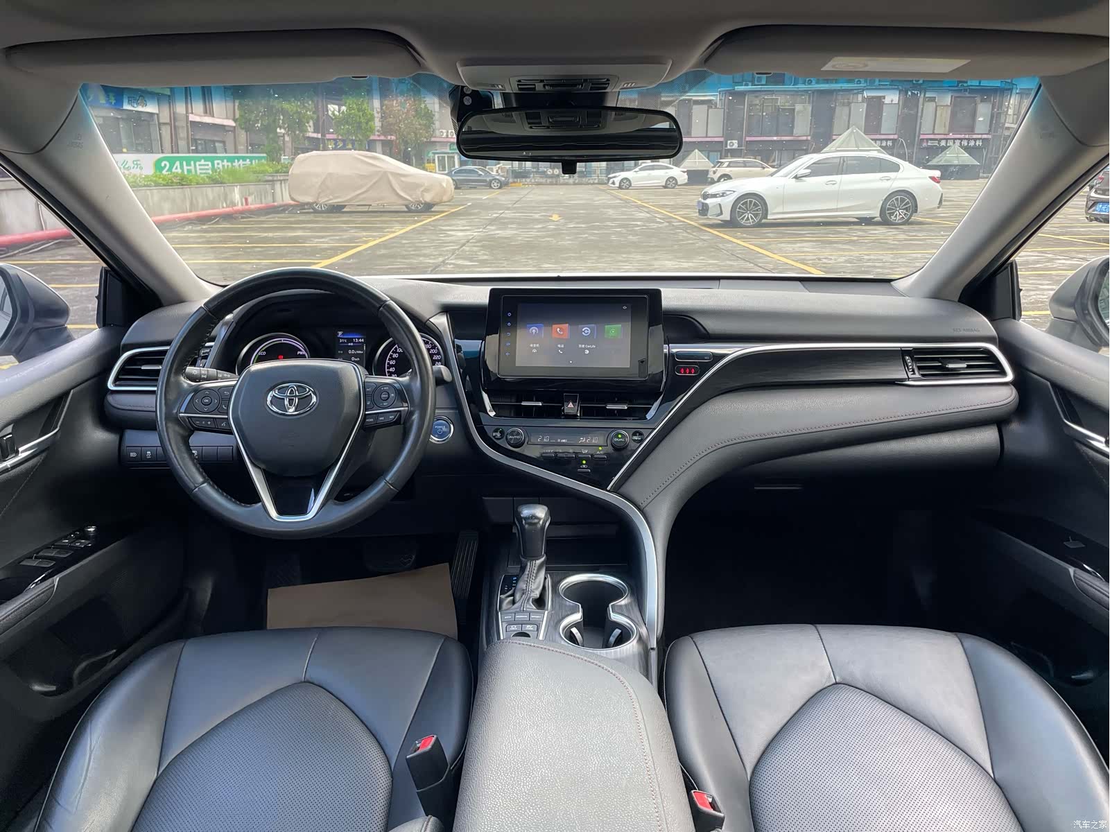 Toyota Camry, 2022 6