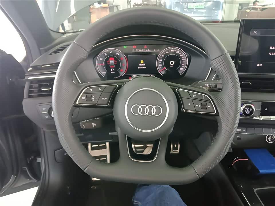 Audi A4L