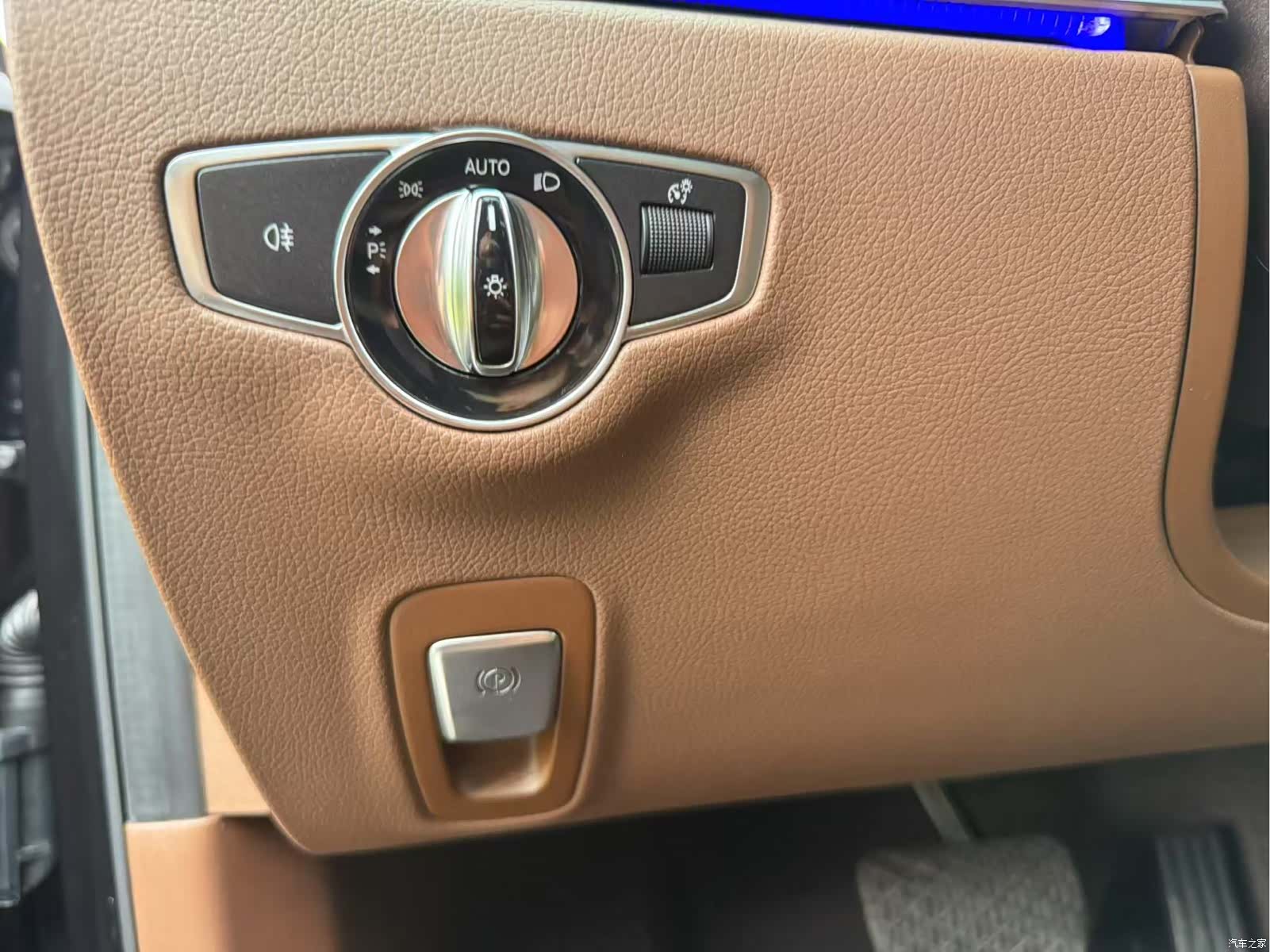 Mercedes-Benz E-Class, 2020 19