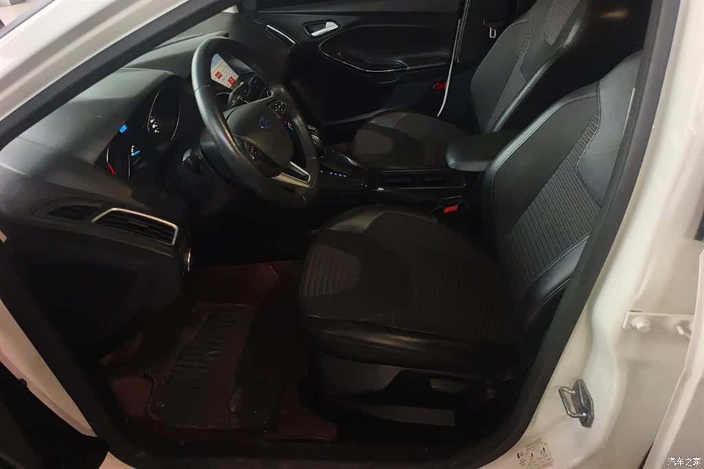Ford Focus, 2017 9