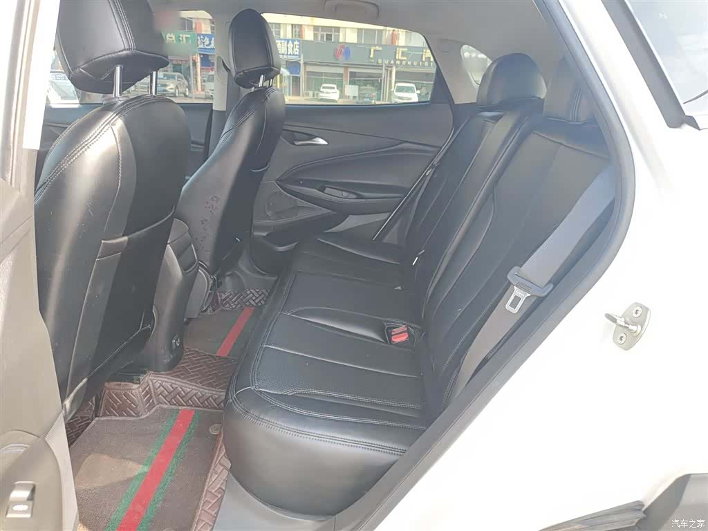 Buick Encore, 2022 13