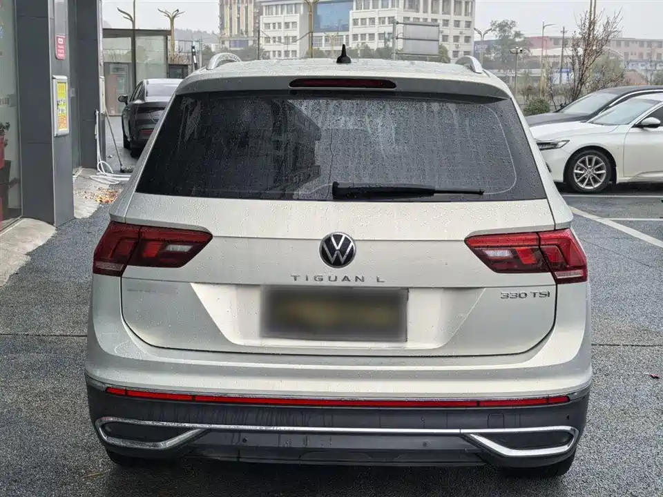 Volkswagen Tiguan L
