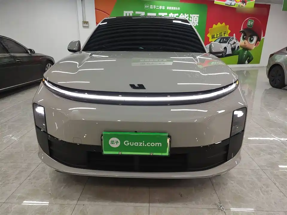 Li Auto Ideal L6