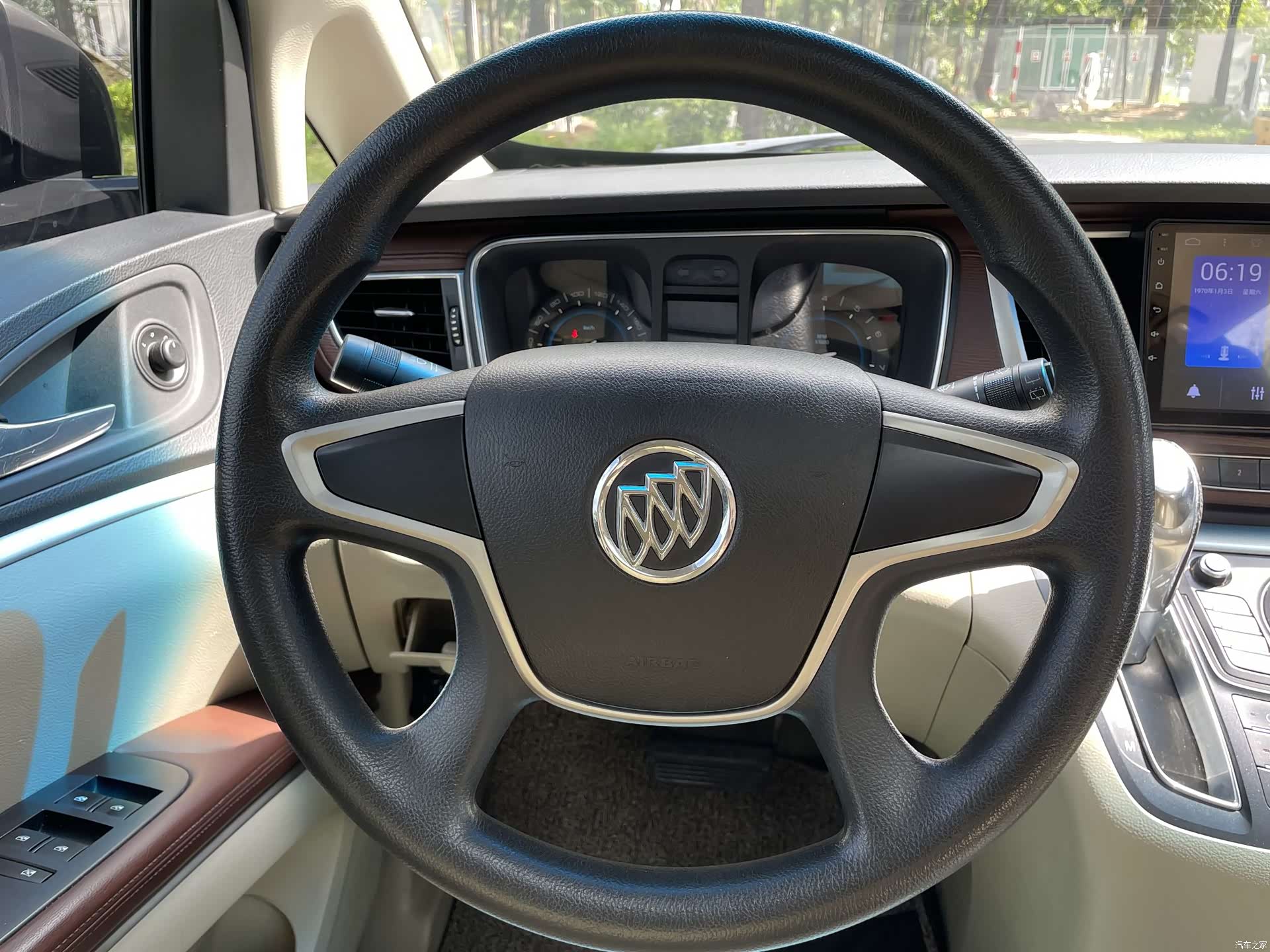 Buick GL8, 2015 все фото