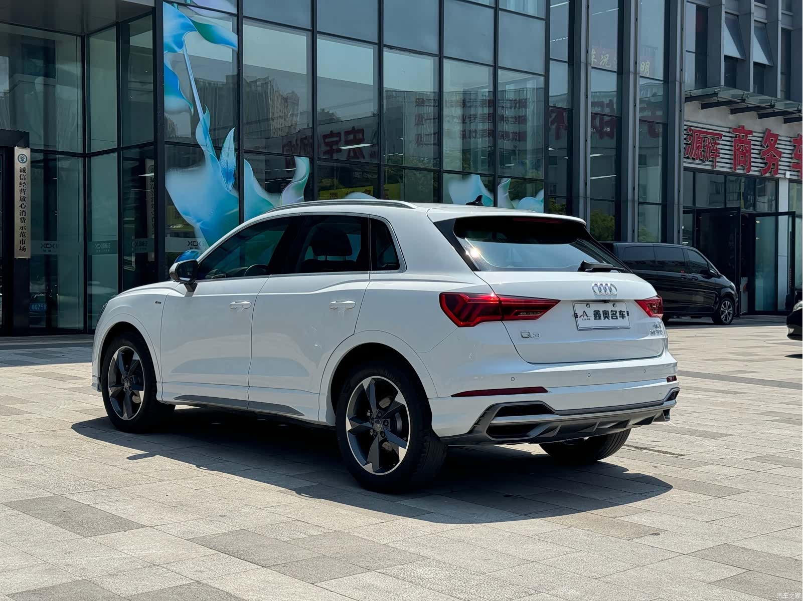 Audi Q3, 2019 6
